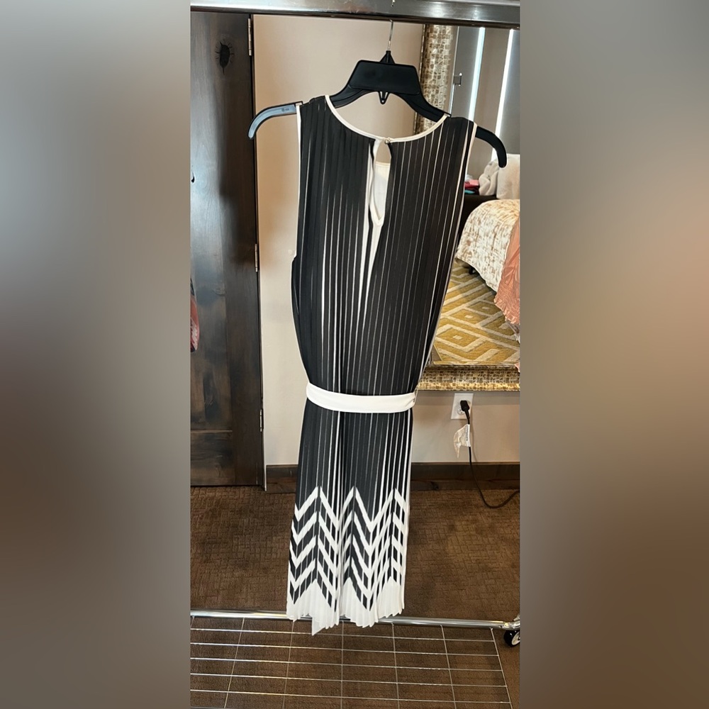 Banana Republic dress size 6 - Picture 3 of 4